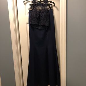 Beautiful prom dress, my absolute favorite!!